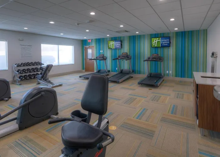 Hotel Express & Midtown By Ihg 3*