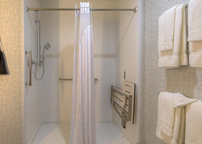 Express & Midtown By Ihg Hotel Tulsa