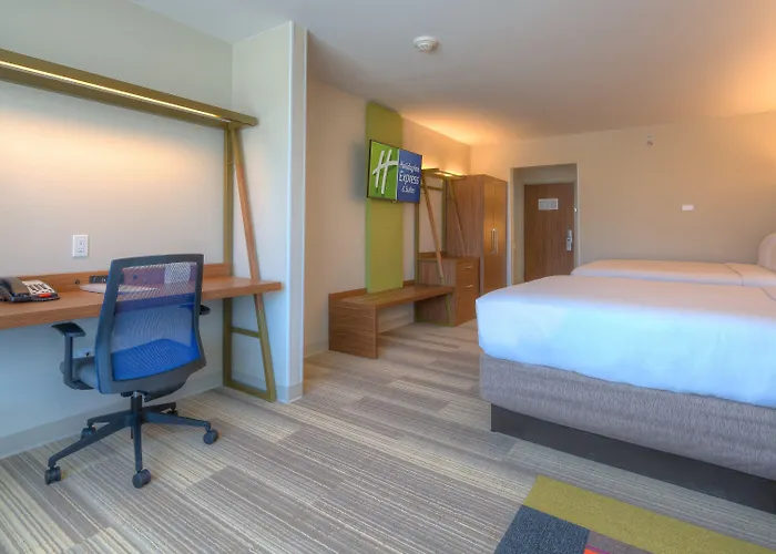 Express & Midtown By Ihg Hotel 3*