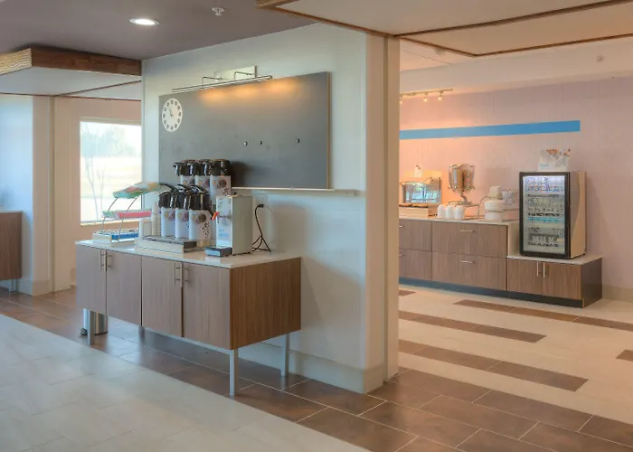 Express & Midtown By Ihg