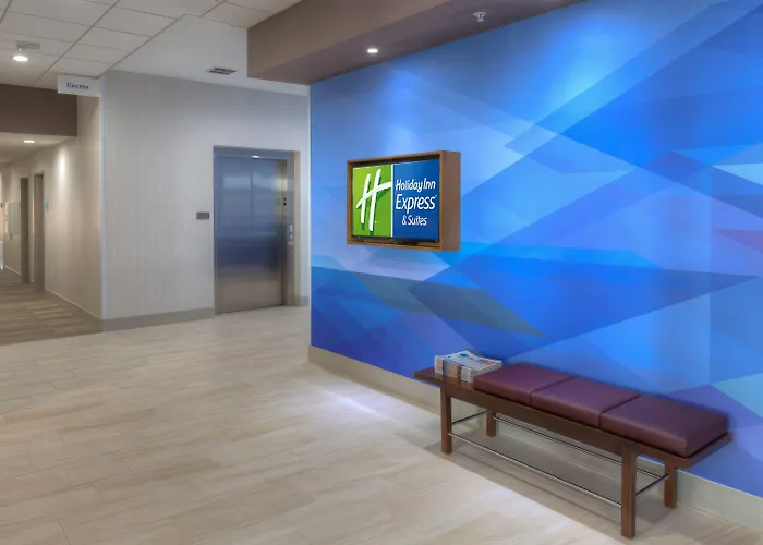 Express & Midtown By Ihg Hotel Tulsa