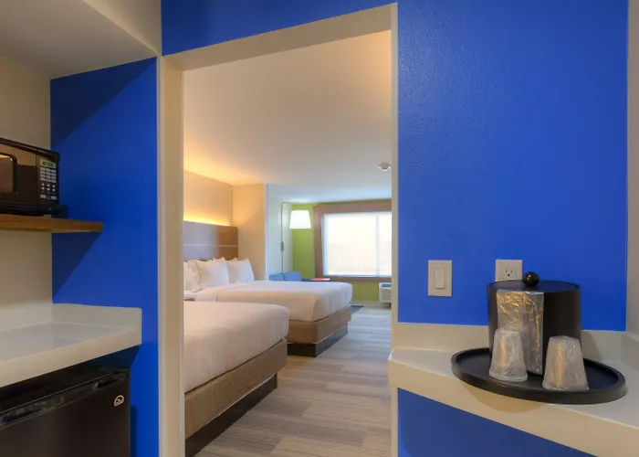 Express & Midtown By Ihg Tulsa